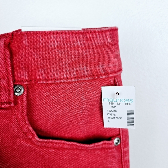 Maurices High Rise Red Button Fly Fray 3.5in Shorts NWT - Picture 5 of 12